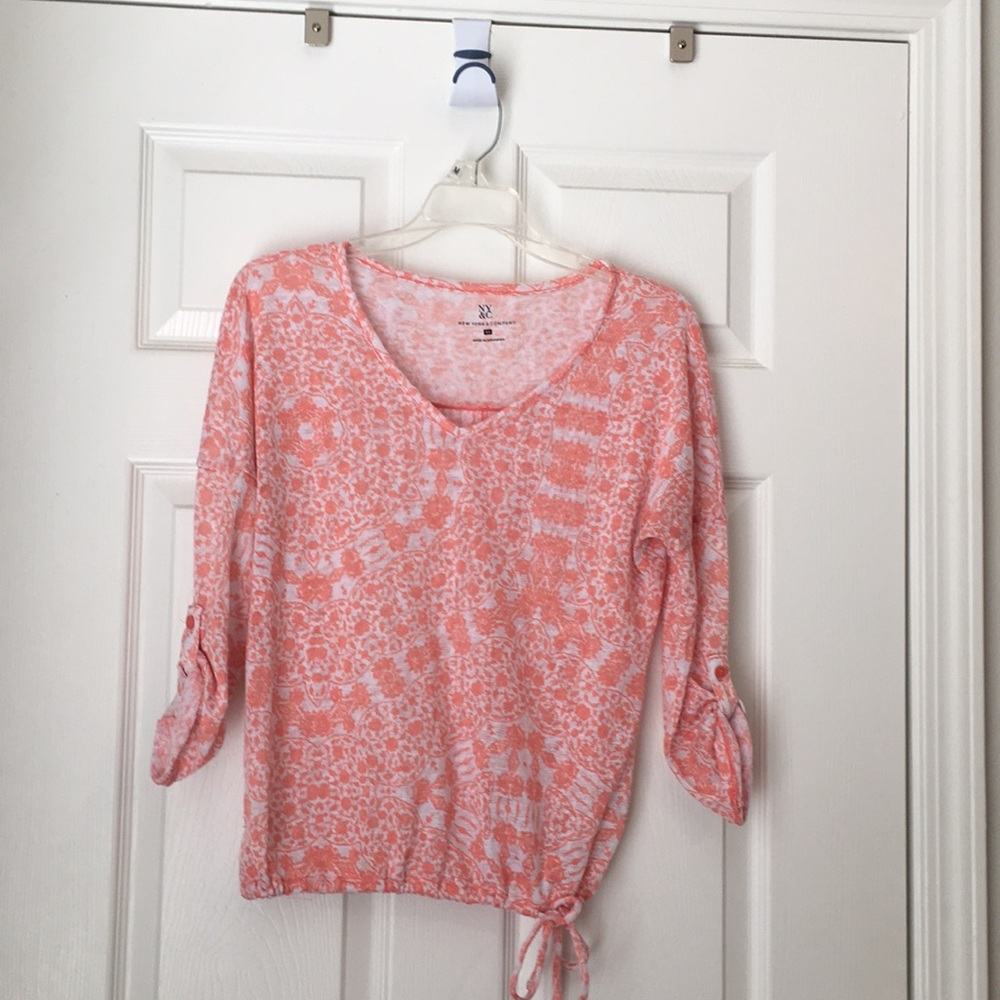 NY & Co coral and white print top